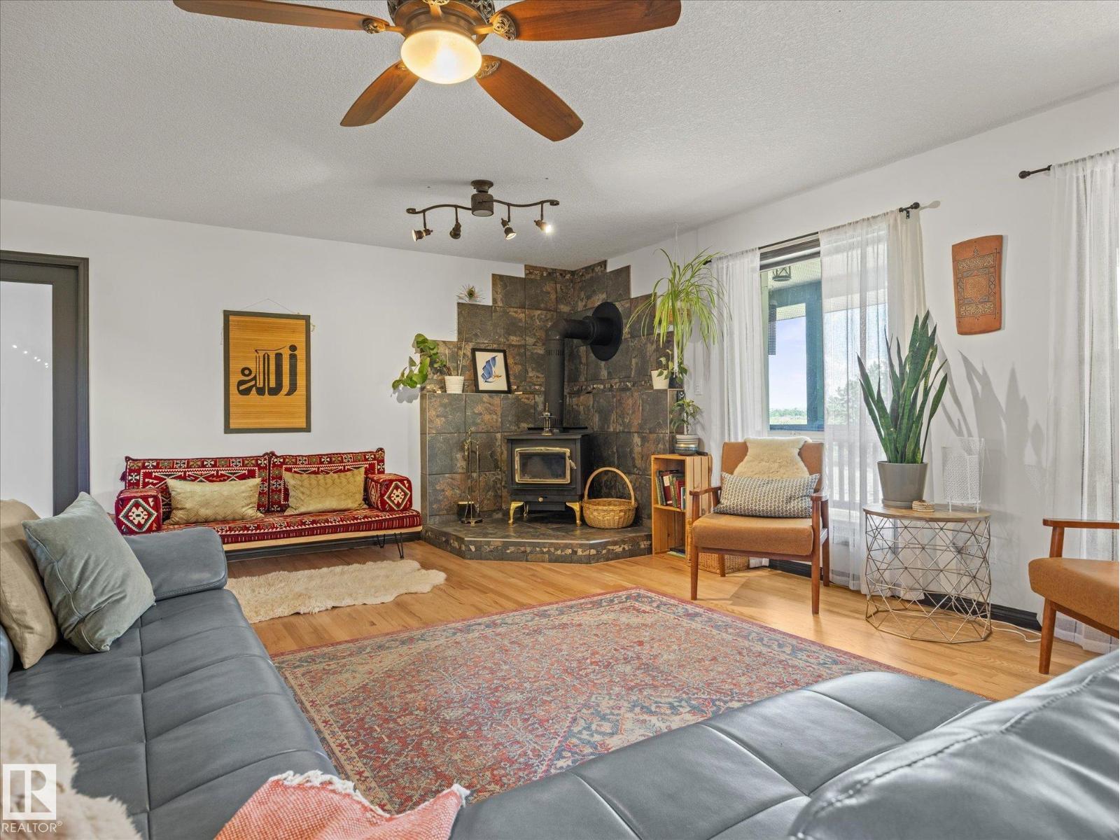 51559 RGE ROAD 204 - 9