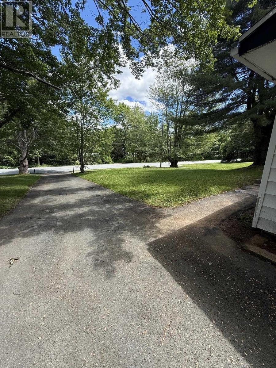 Property 7 of 26 of 260 Lockview Road