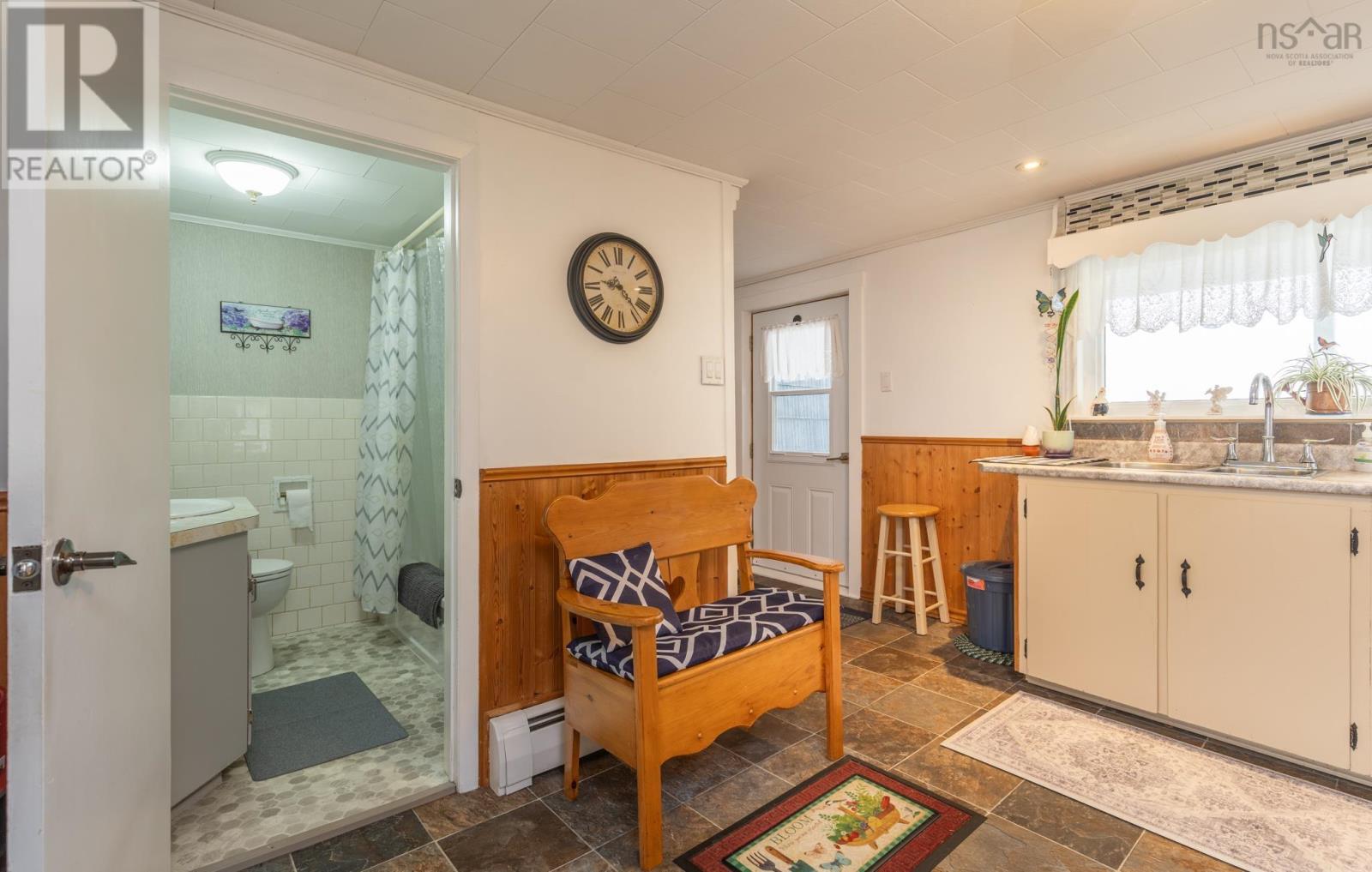 279 Chebogue Road - 19