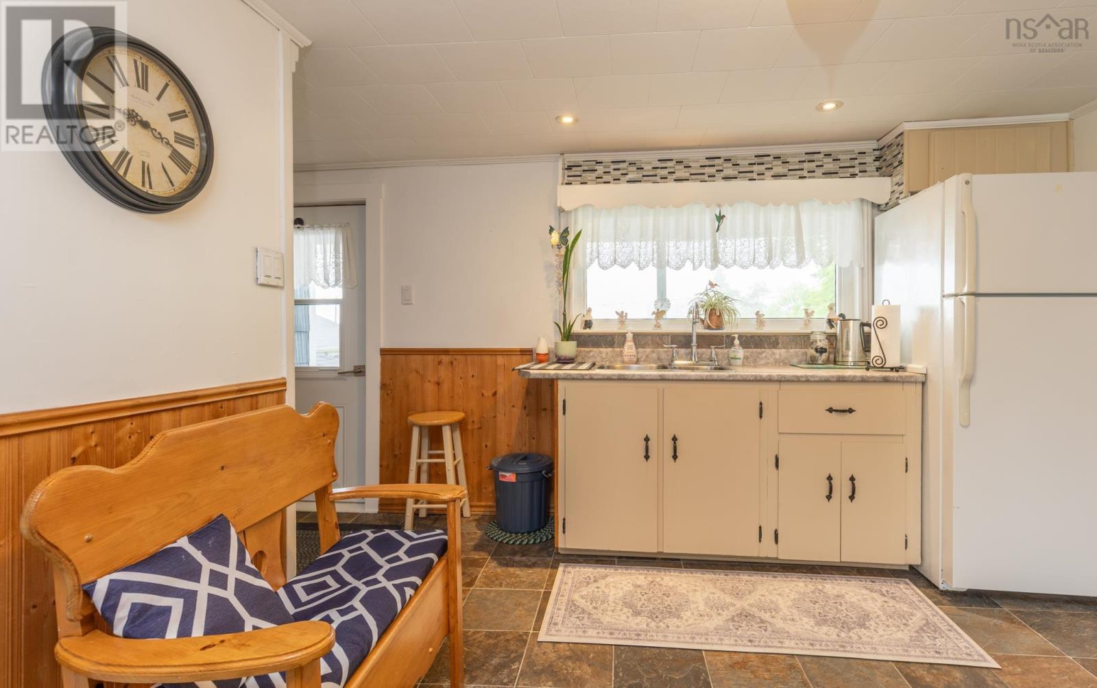 279 Chebogue Road - 8