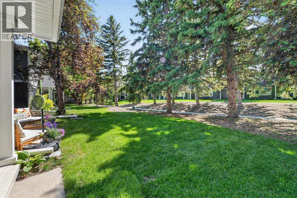 624 Regal Park NE — photo 25