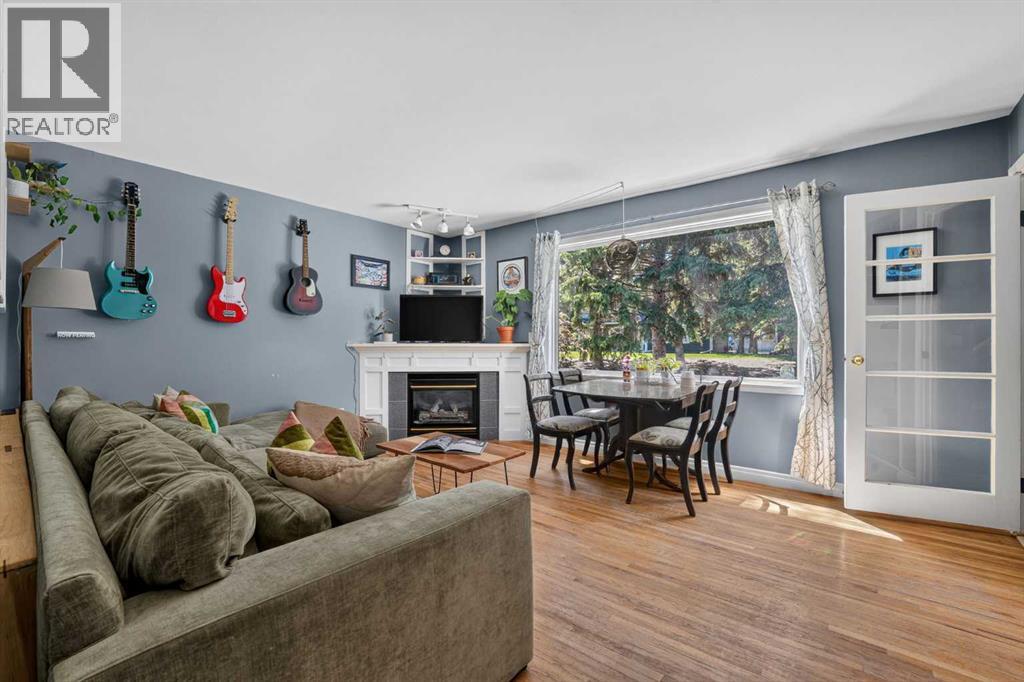 624 Regal Park NE - photo 3