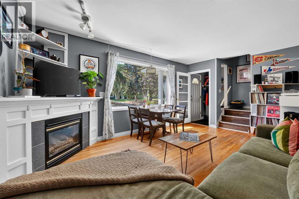 624 Regal Park NE - photo 4