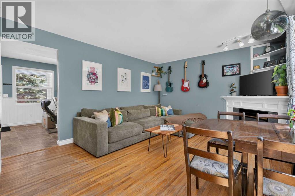 624 Regal Park NE - photo 5