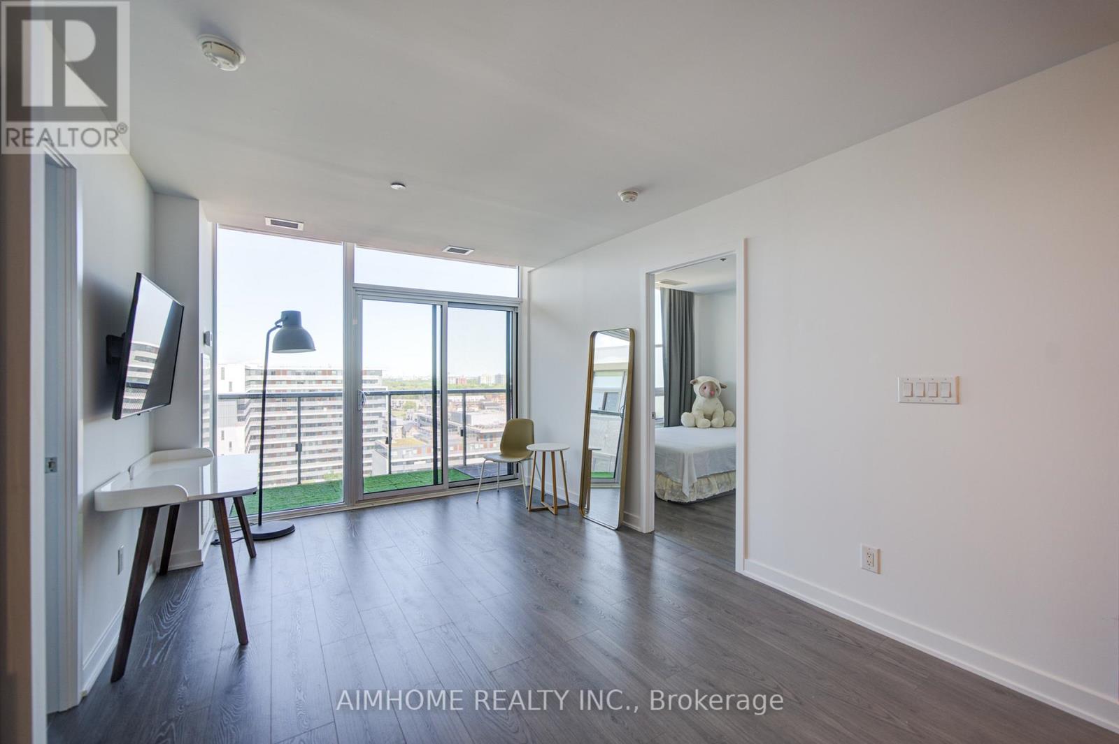 #1522 160 FLEMINGTON ROAD - 11