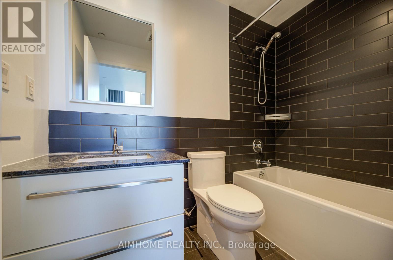 #1522 160 FLEMINGTON ROAD - 19