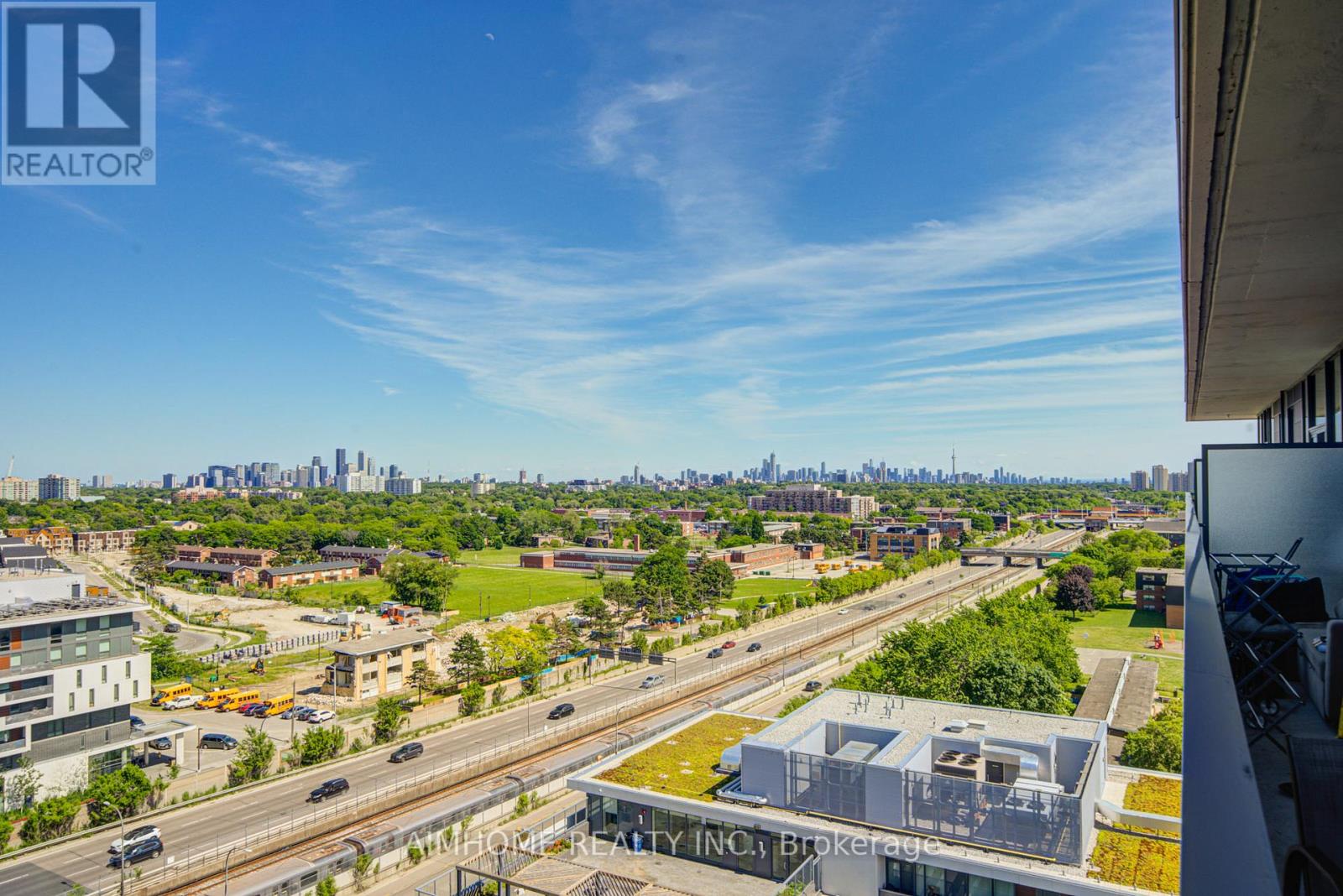 #1522 160 FLEMINGTON ROAD - 25