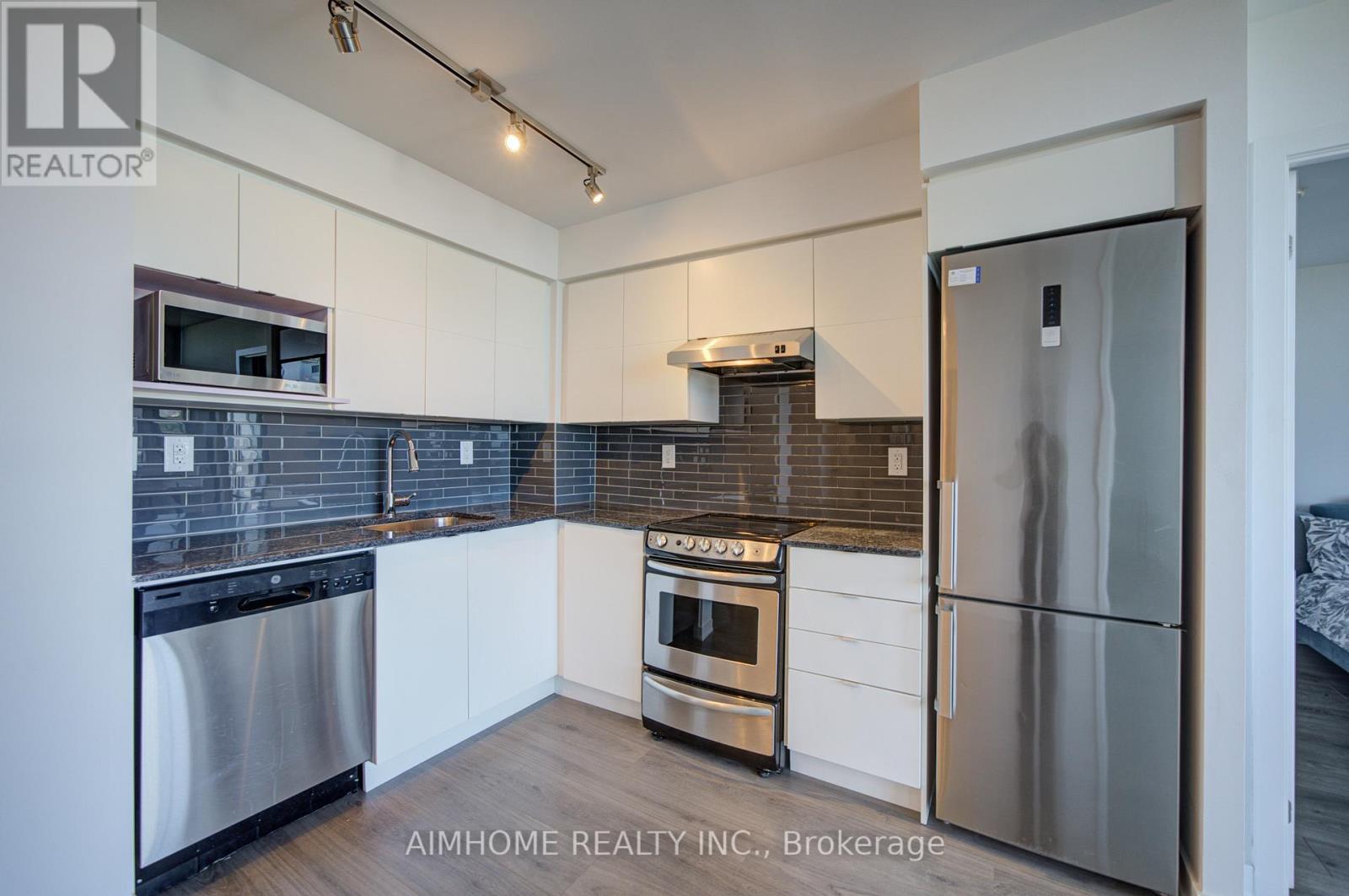 #1522 160 FLEMINGTON ROAD - 7