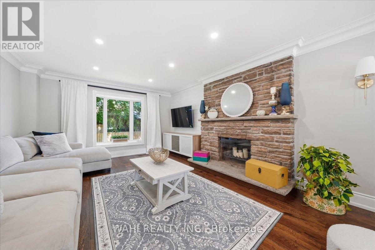 1141 VICKI LANE - 11