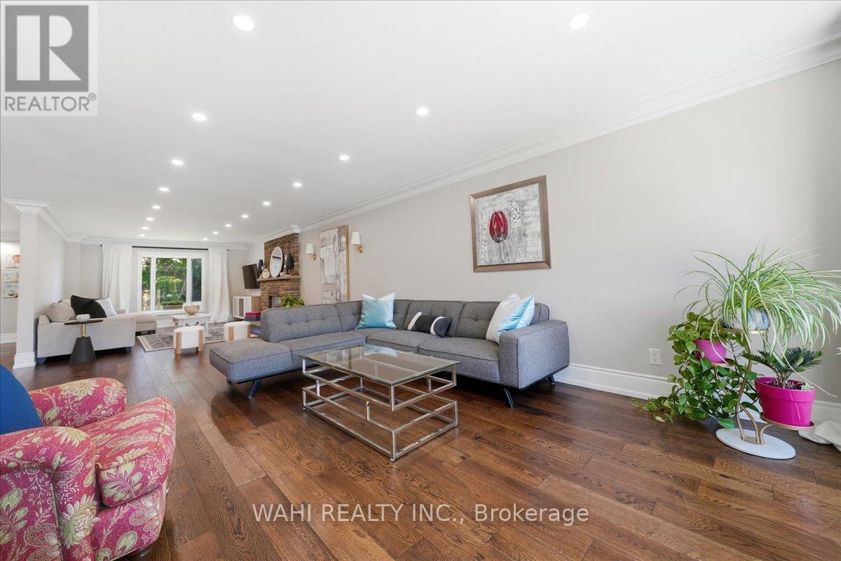 1141 VICKI LANE - 15