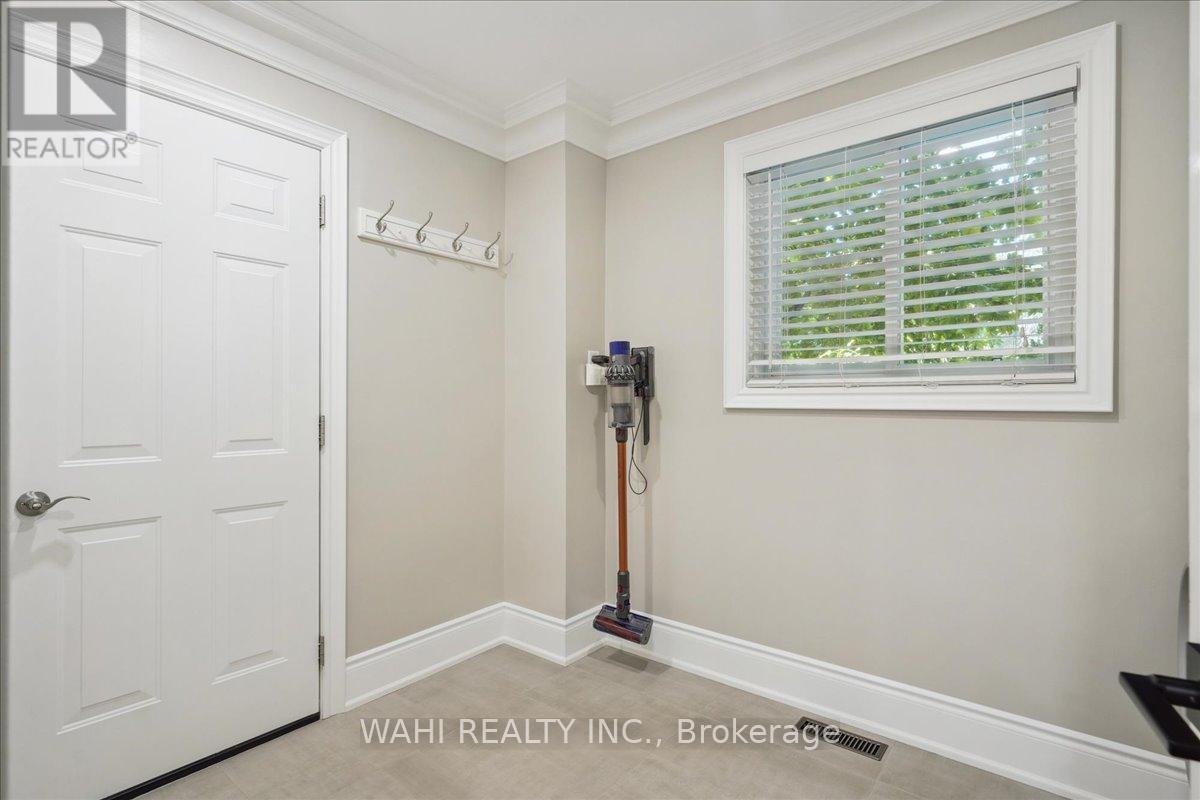 1141 VICKI LANE - 19