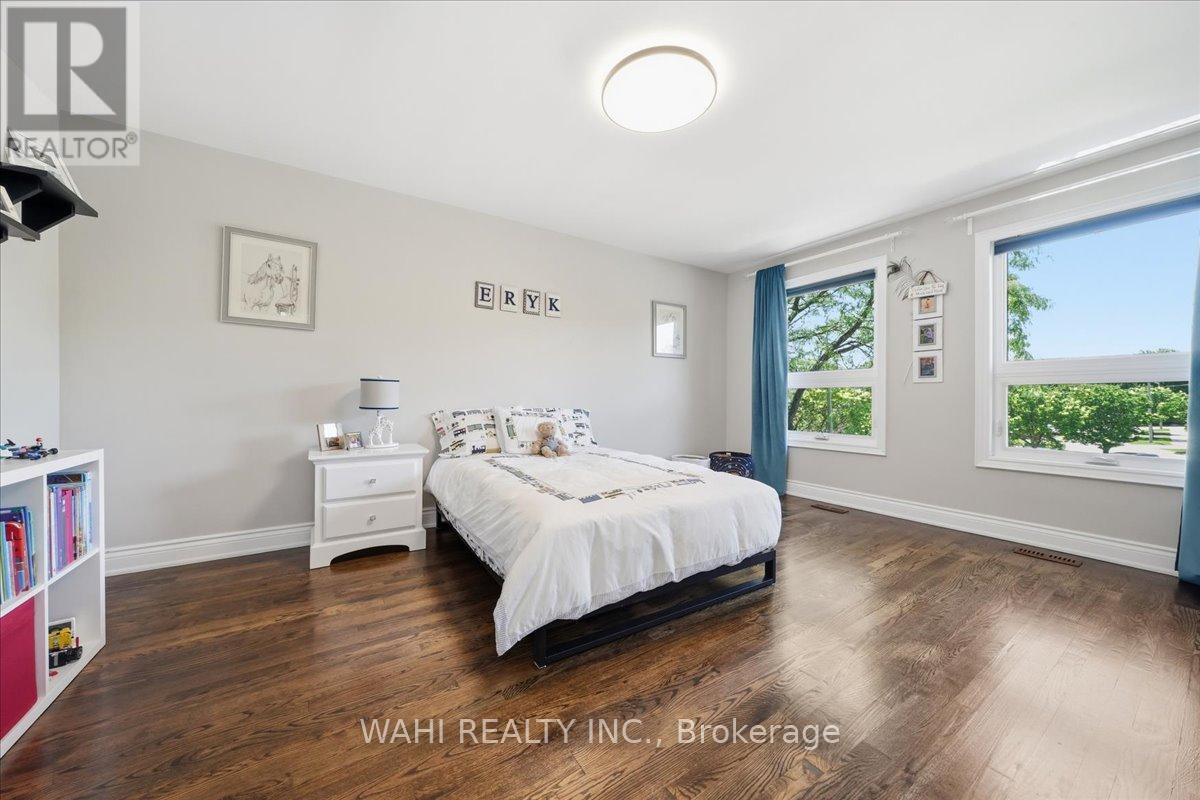1141 VICKI LANE - 27