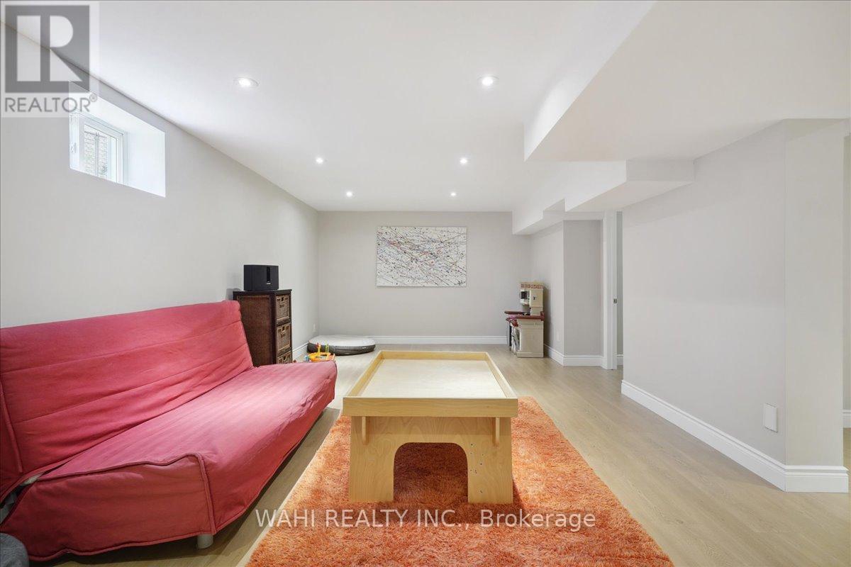 1141 VICKI LANE - 37