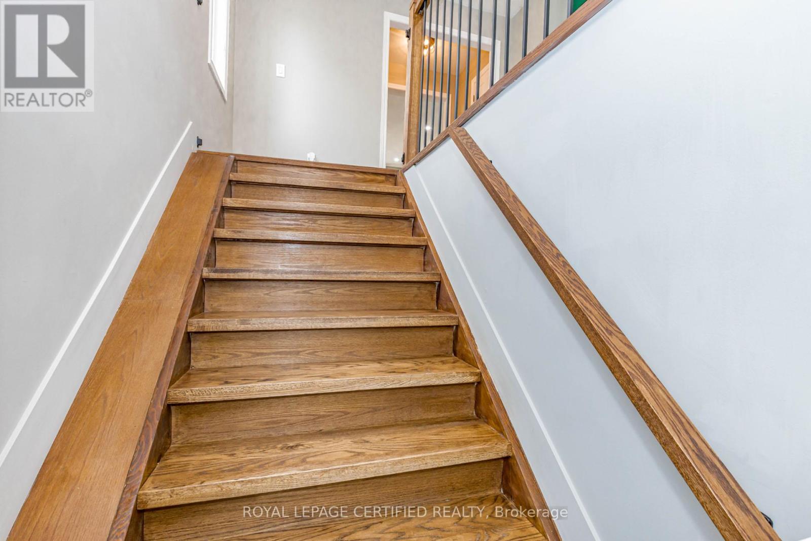 #1 1128 DUNDAS STREET W - 7