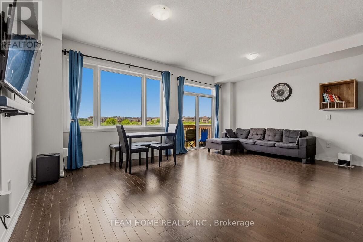 356 BISMARK DRIVE - 15