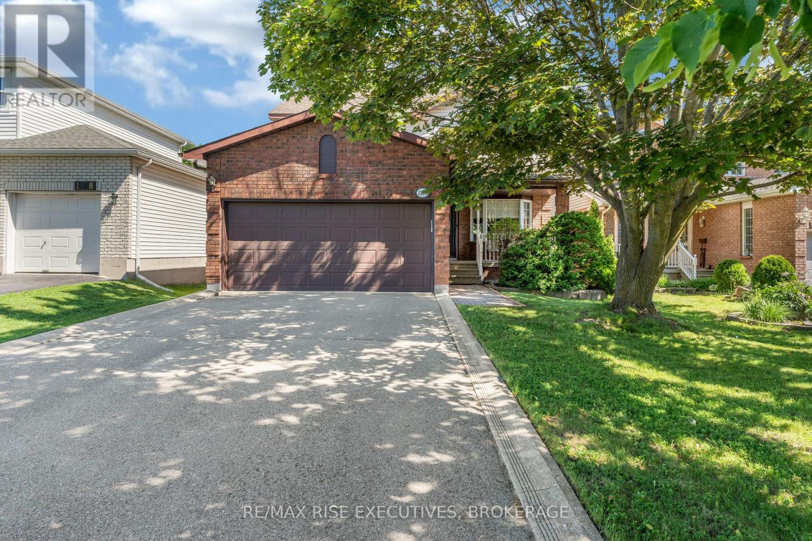 1304 FISHER CRESCENT - 3