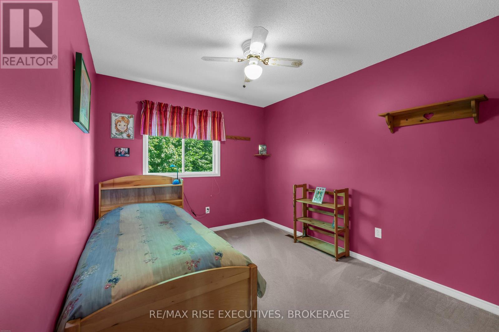 1304 FISHER CRESCENT - 32