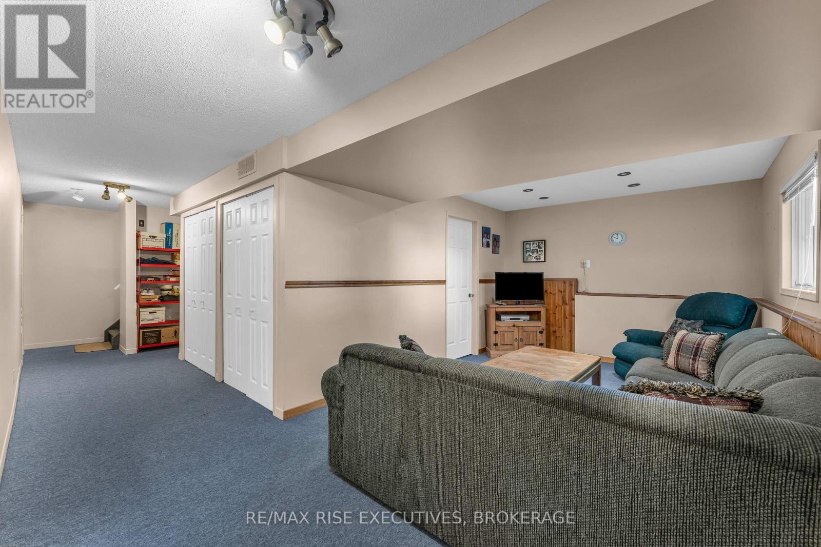 1304 FISHER CRESCENT - 37