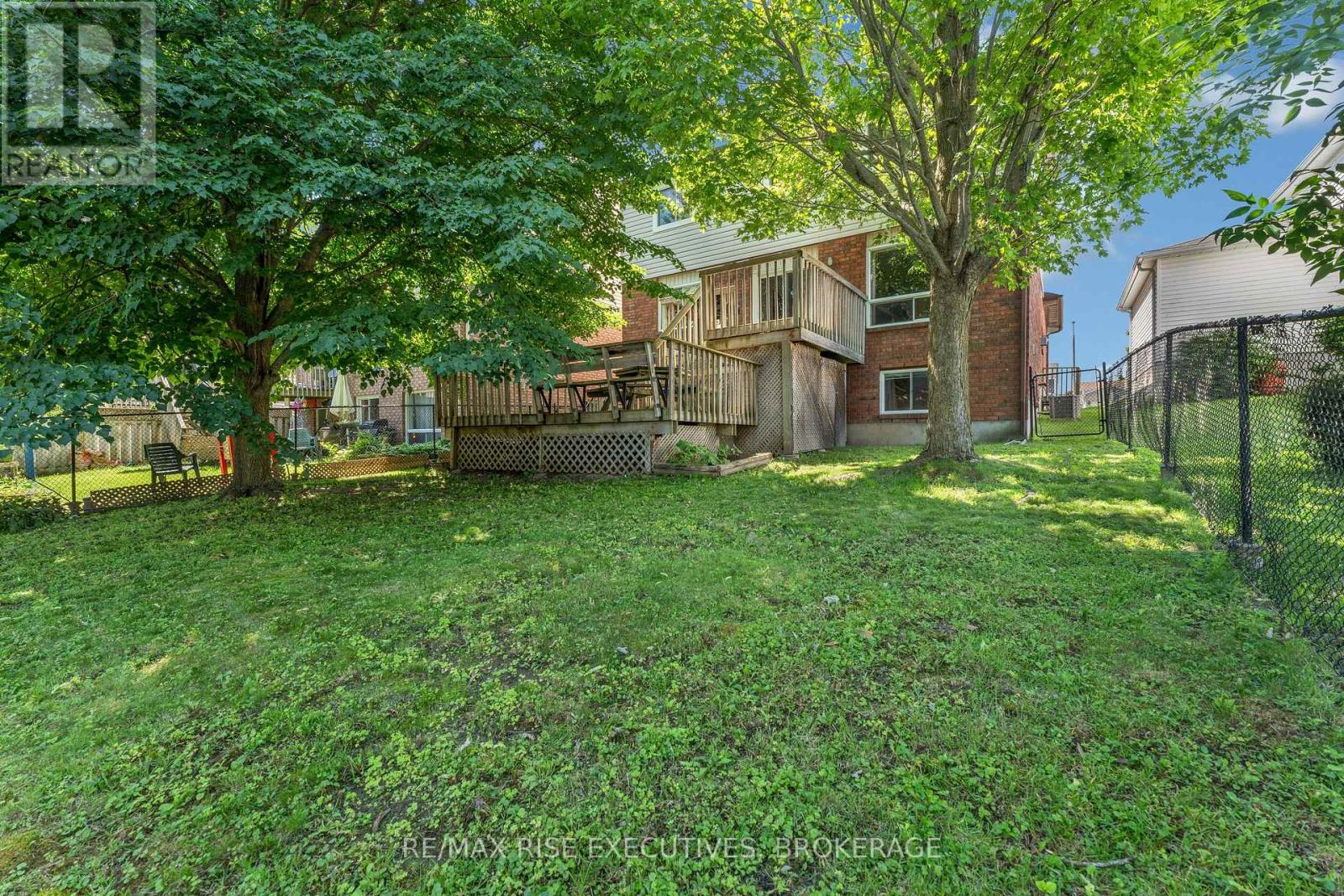 1304 FISHER CRESCENT - 46