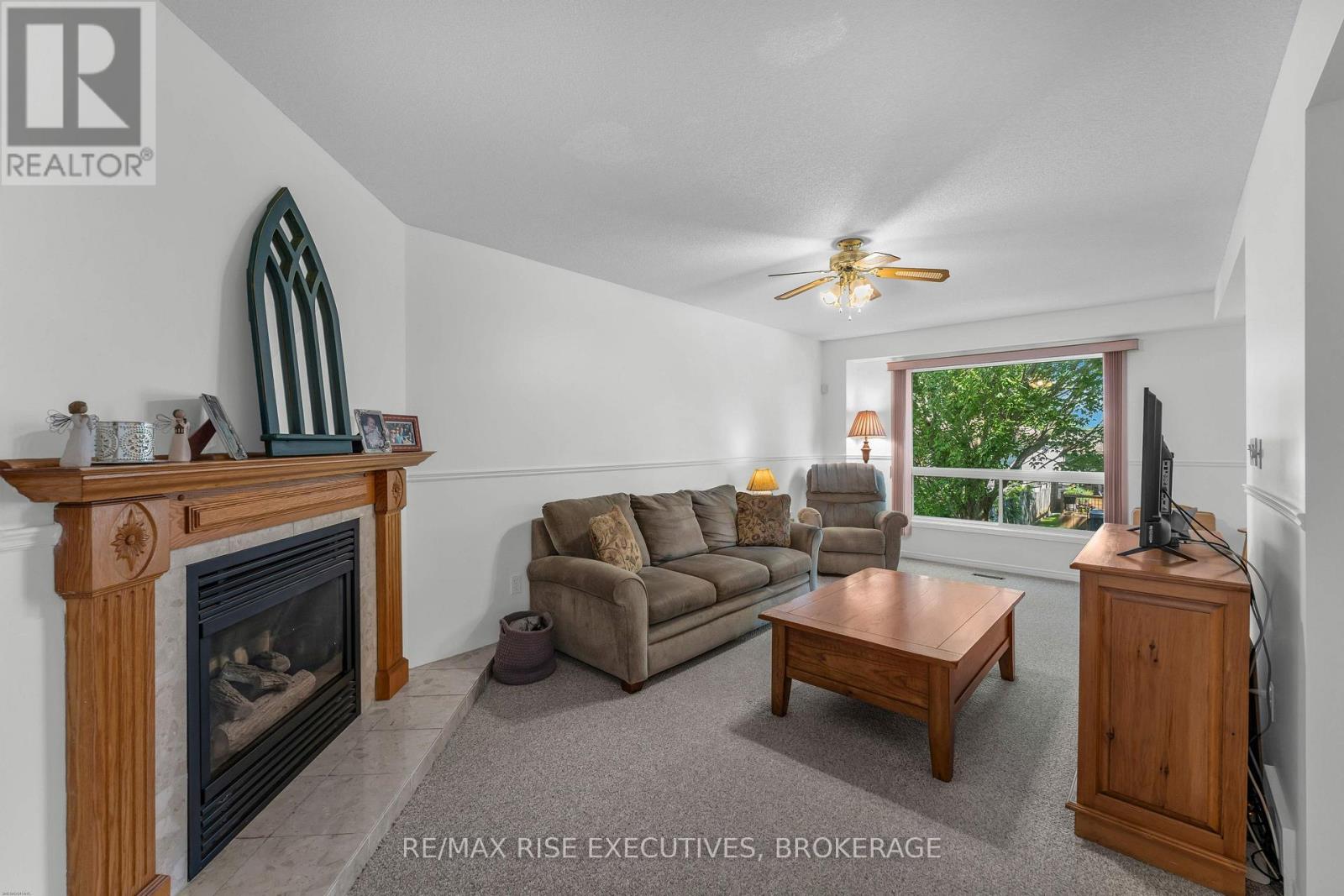 1304 FISHER CRESCENT - 6
