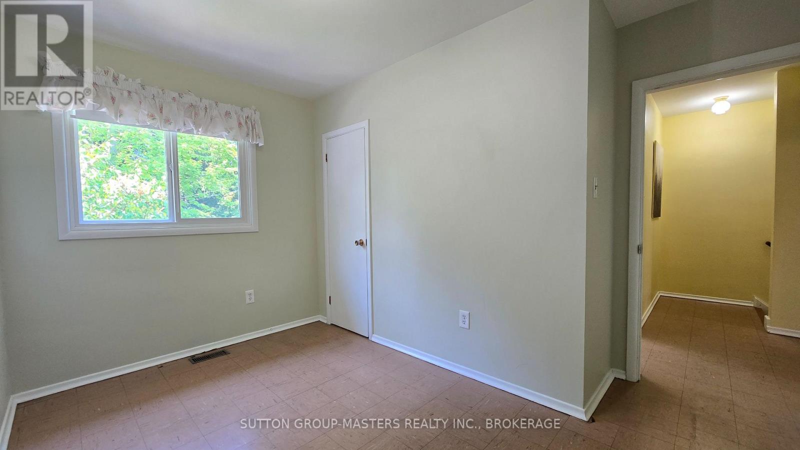 7A BISHOP STREET - 17