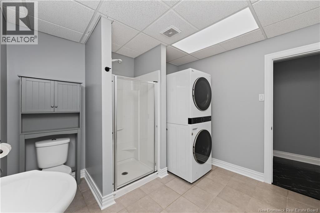 641 CHARLINE Avenue - Image 39