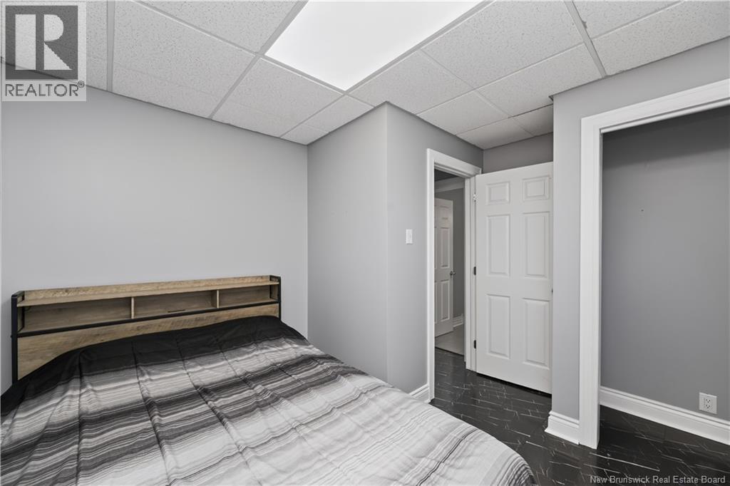 641 CHARLINE Avenue - Image 35