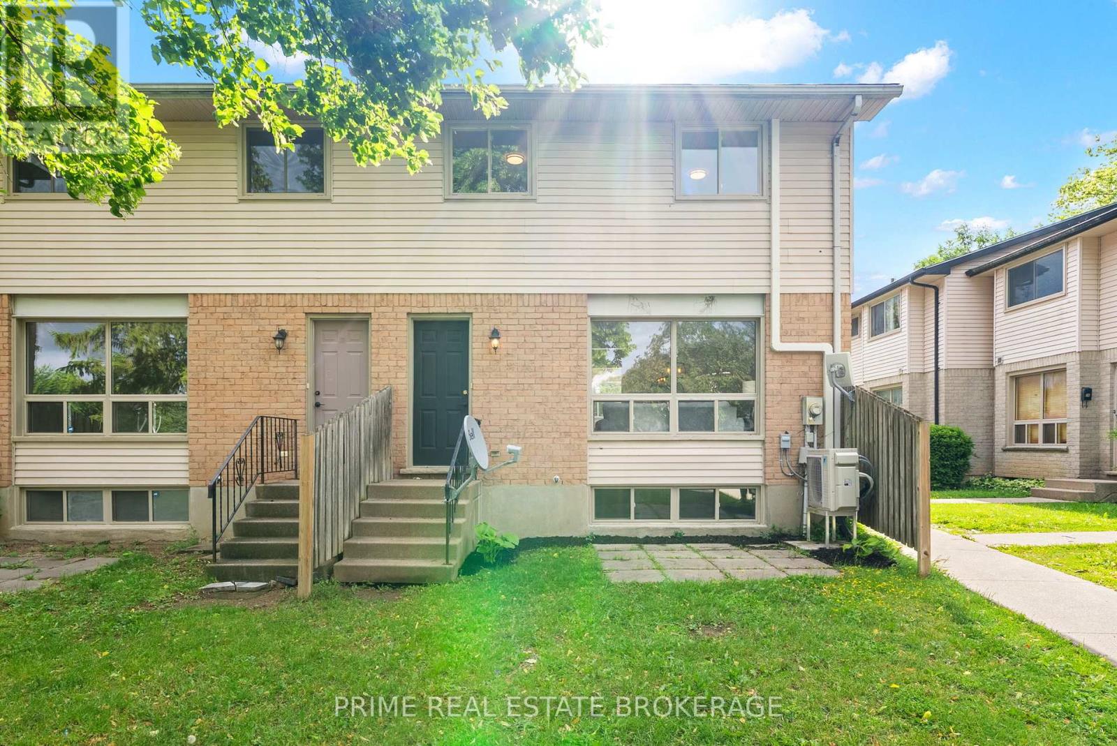 #51 678 UPPER QUEEN STREET - 36