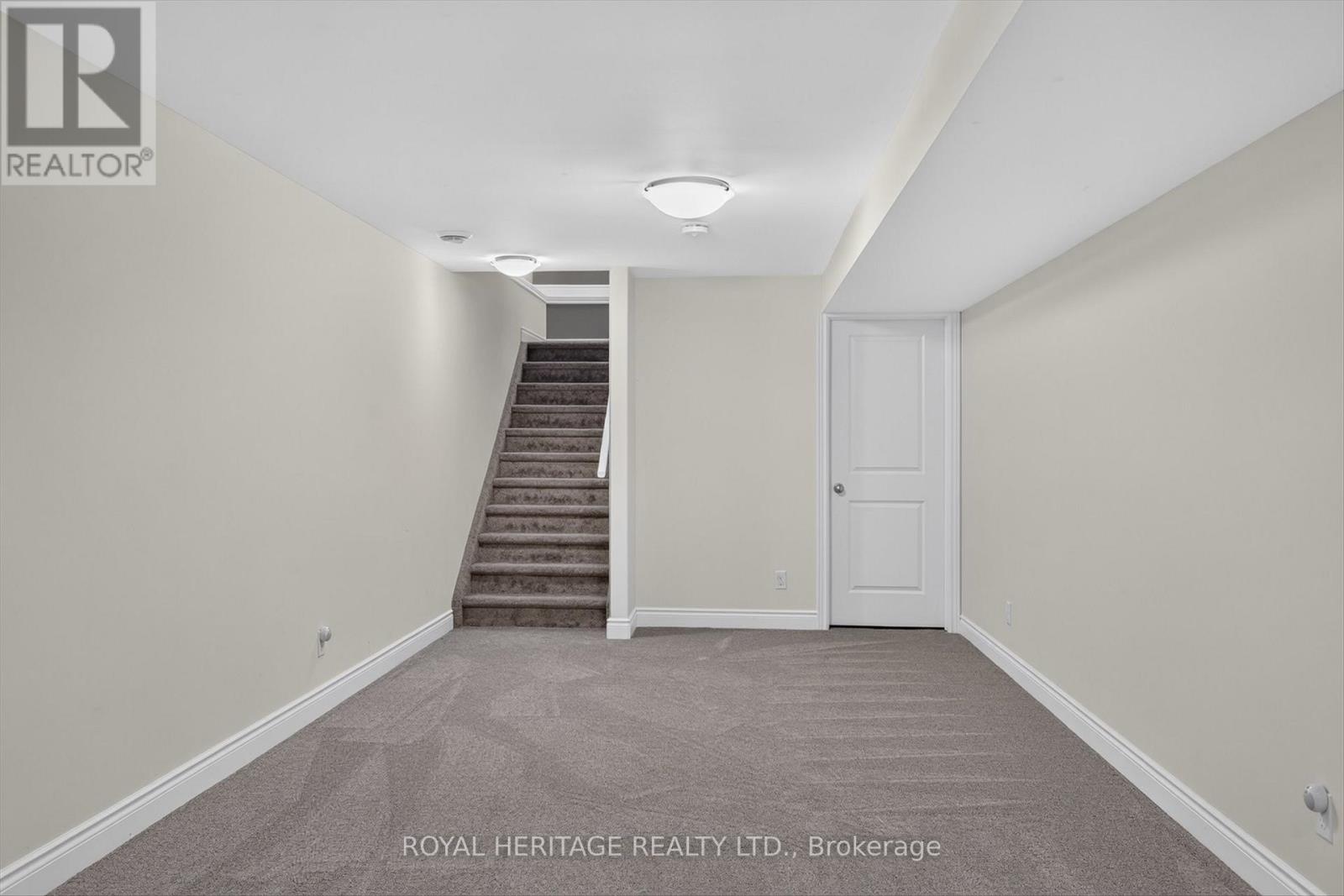 26 FERRIS COURT - 25