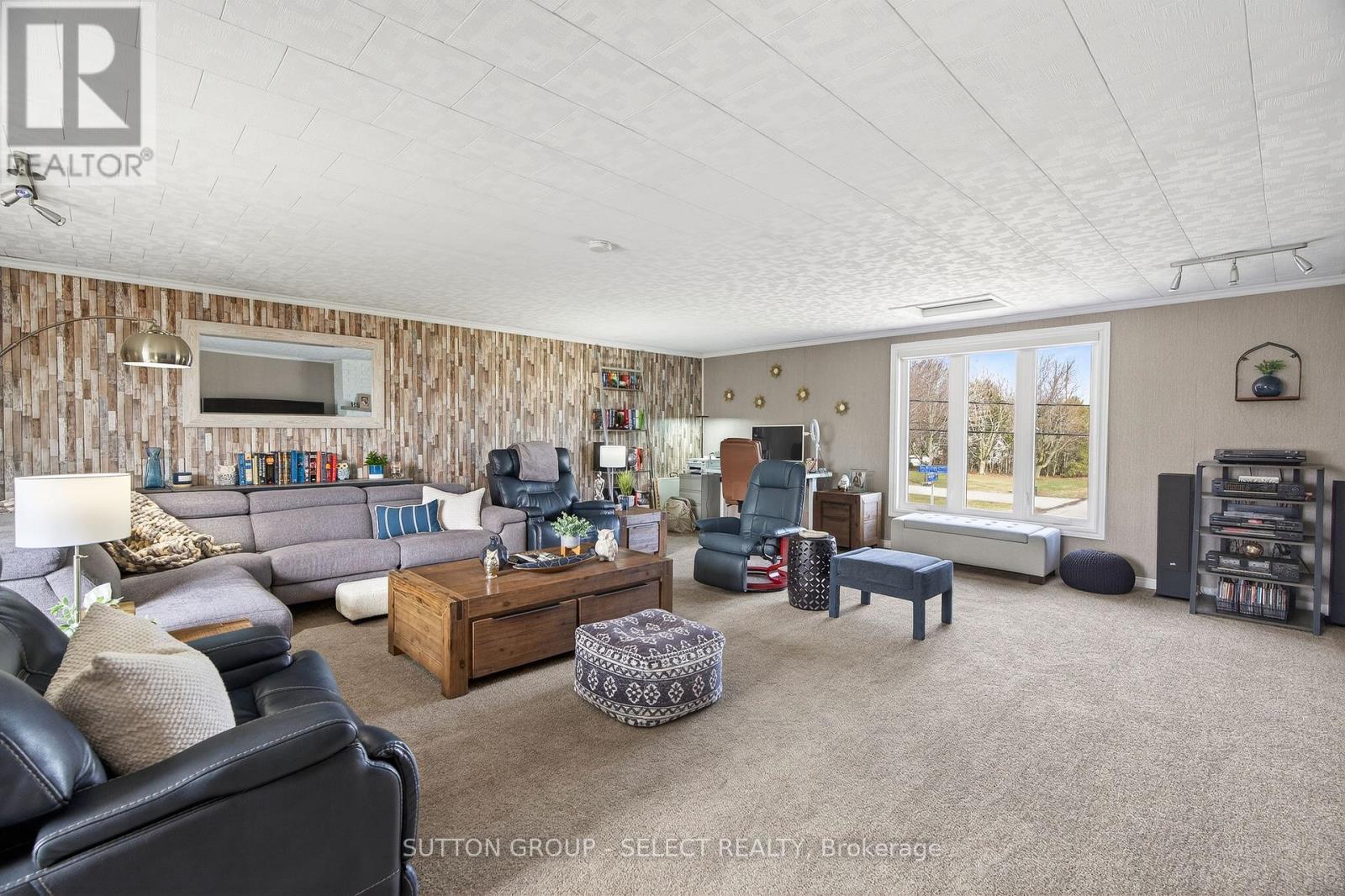 51169 CLINTON STREET - 24