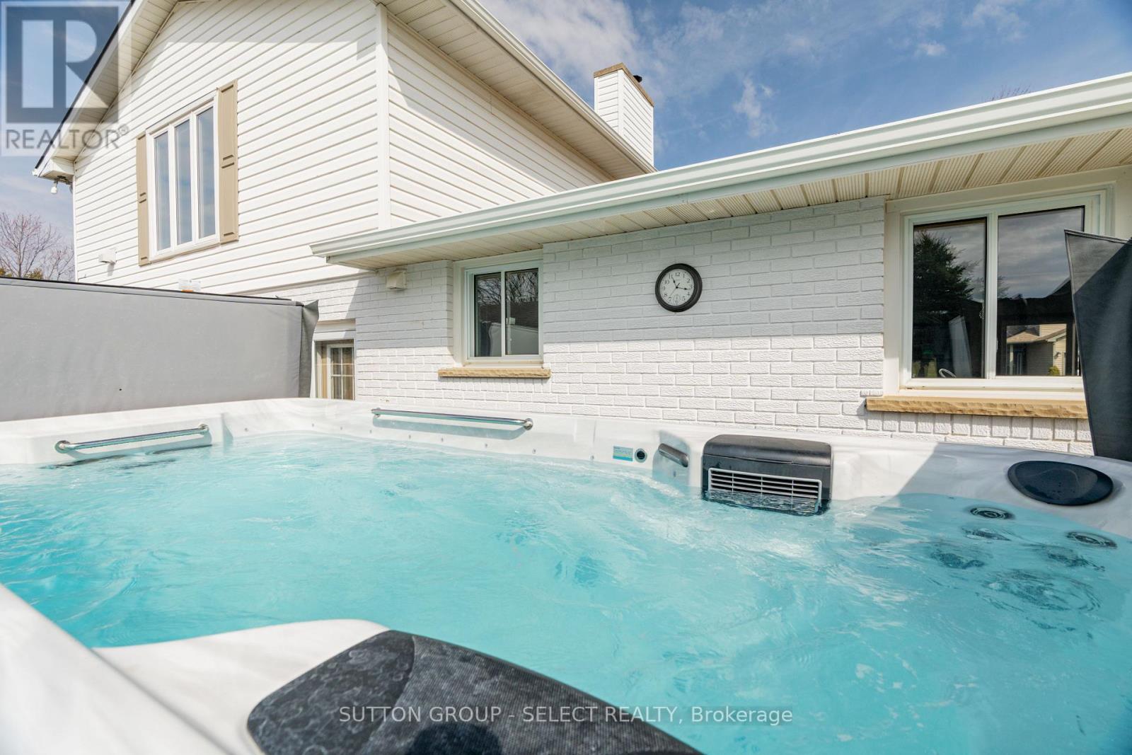 51169 CLINTON STREET - 36