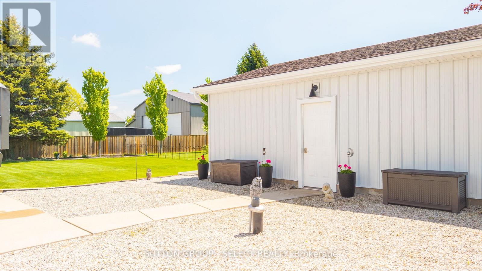 51169 CLINTON STREET - 37