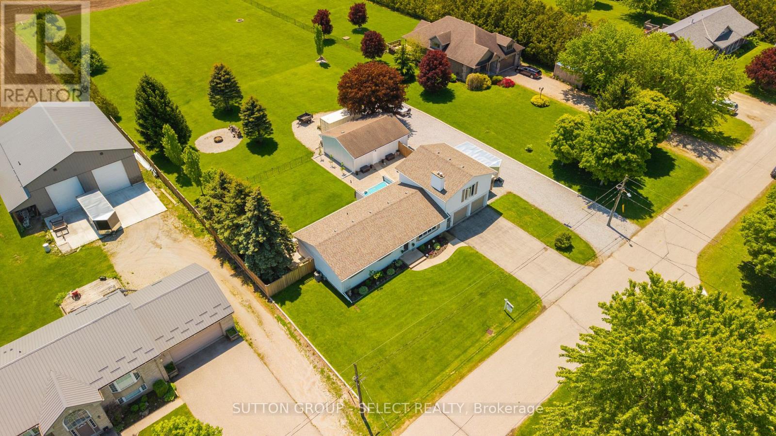 51169 CLINTON STREET - 43