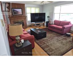 1031 Butterfly Road, Muskoka Lakes, ON P0C1A0 Photo 13