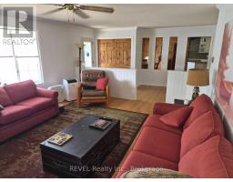1031 Butterfly Road, Muskoka Lakes, ON P0C1A0 Photo 14