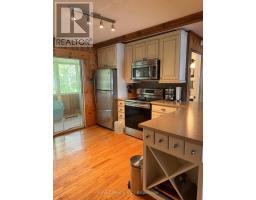 1031 Butterfly Road, Muskoka Lakes, ON P0C1A0 Photo 25