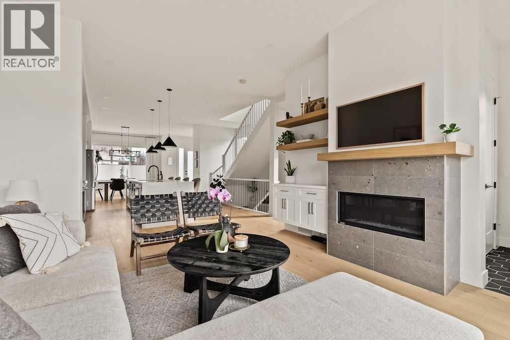 3339 41 Street SW — photo 13