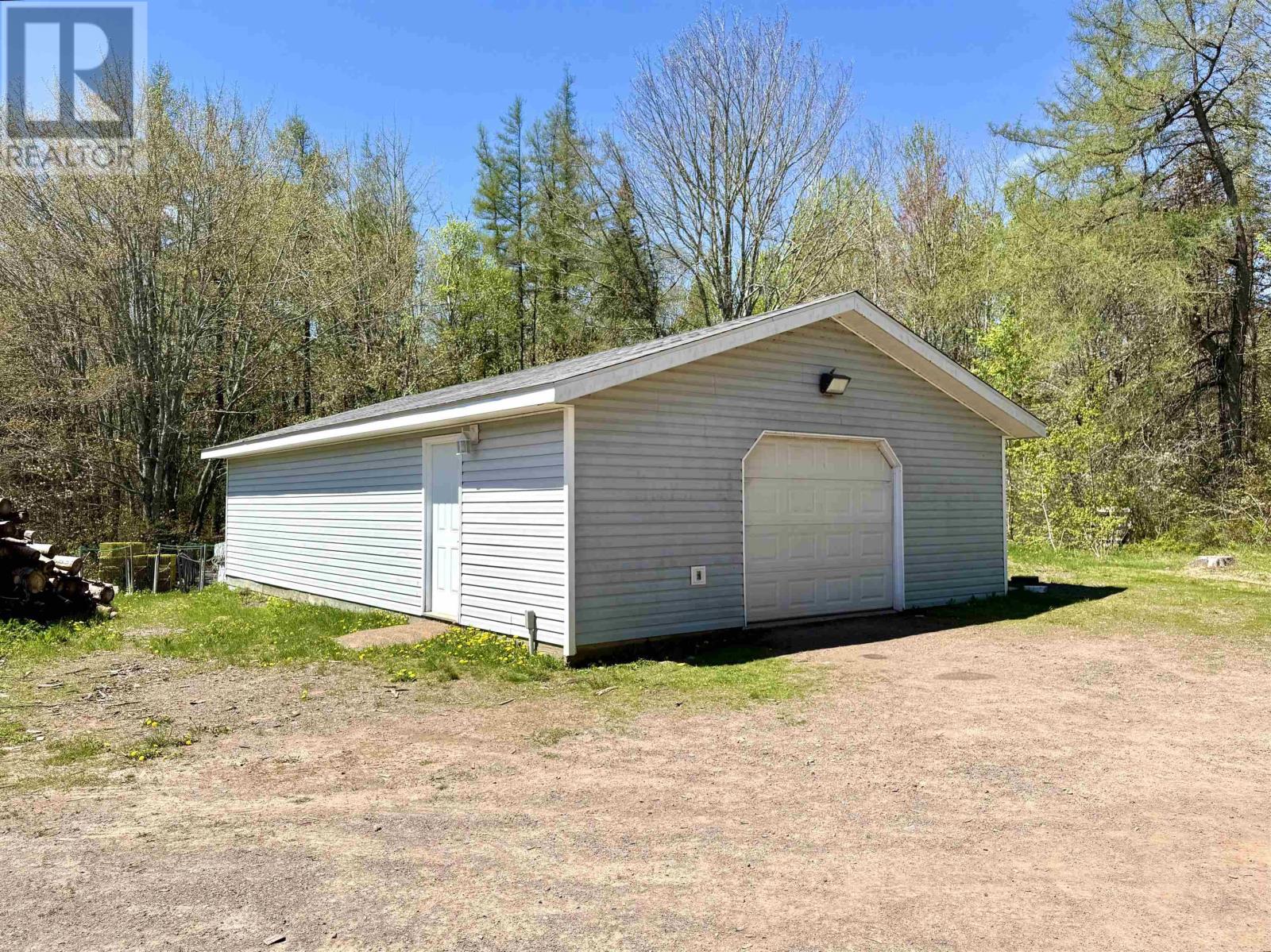 500 242 Highway - 41