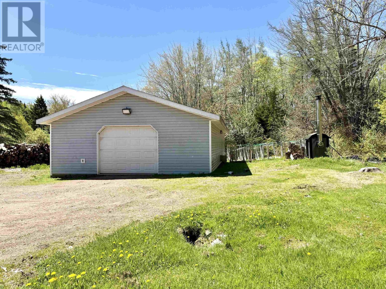 500 242 Highway - 44