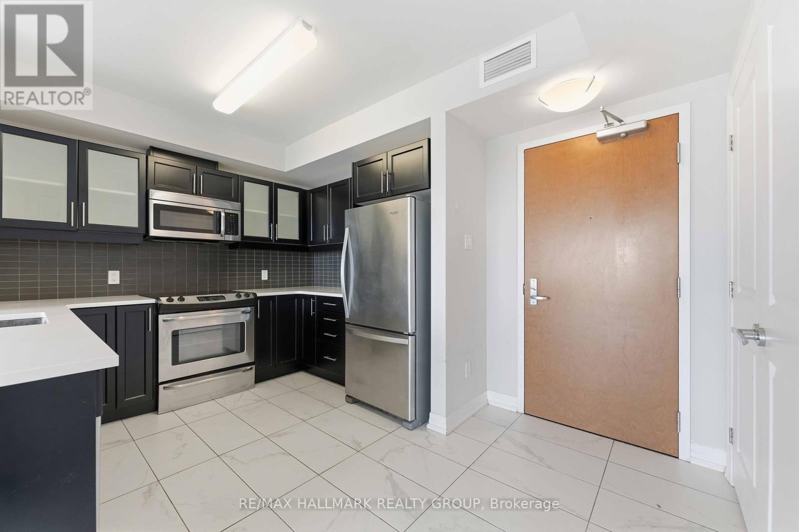 #1402 195 BESSERER STREET - 6
