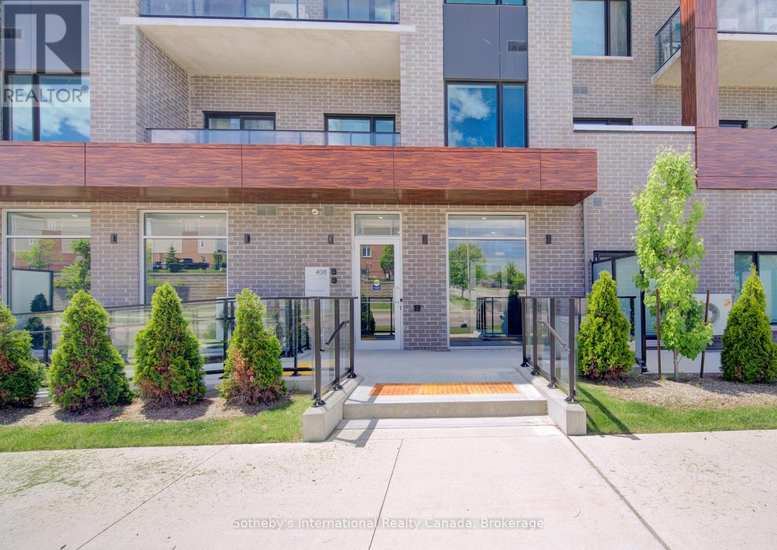 #402 408 DUNDAS STREET S - 2