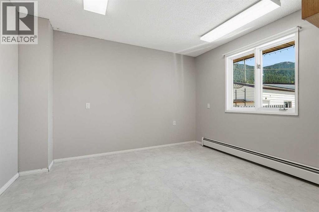2117 127 Street — photo 23