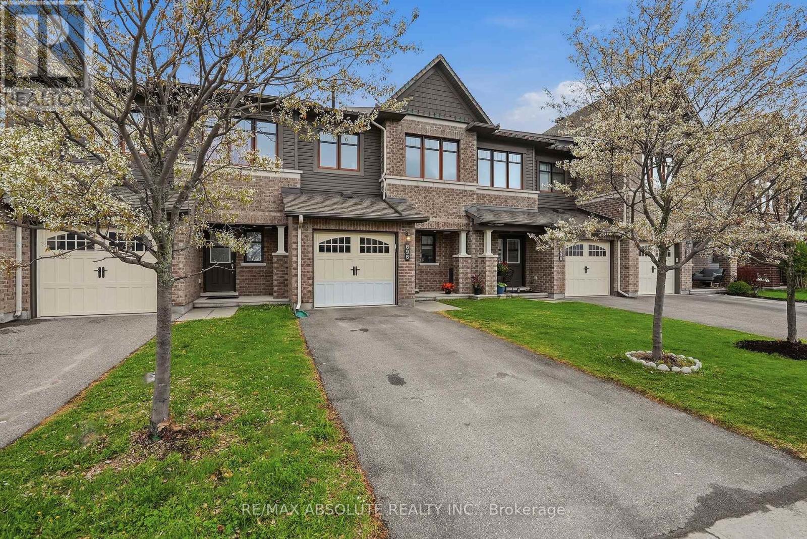 696 TRIGORIA CRESCENT - 1