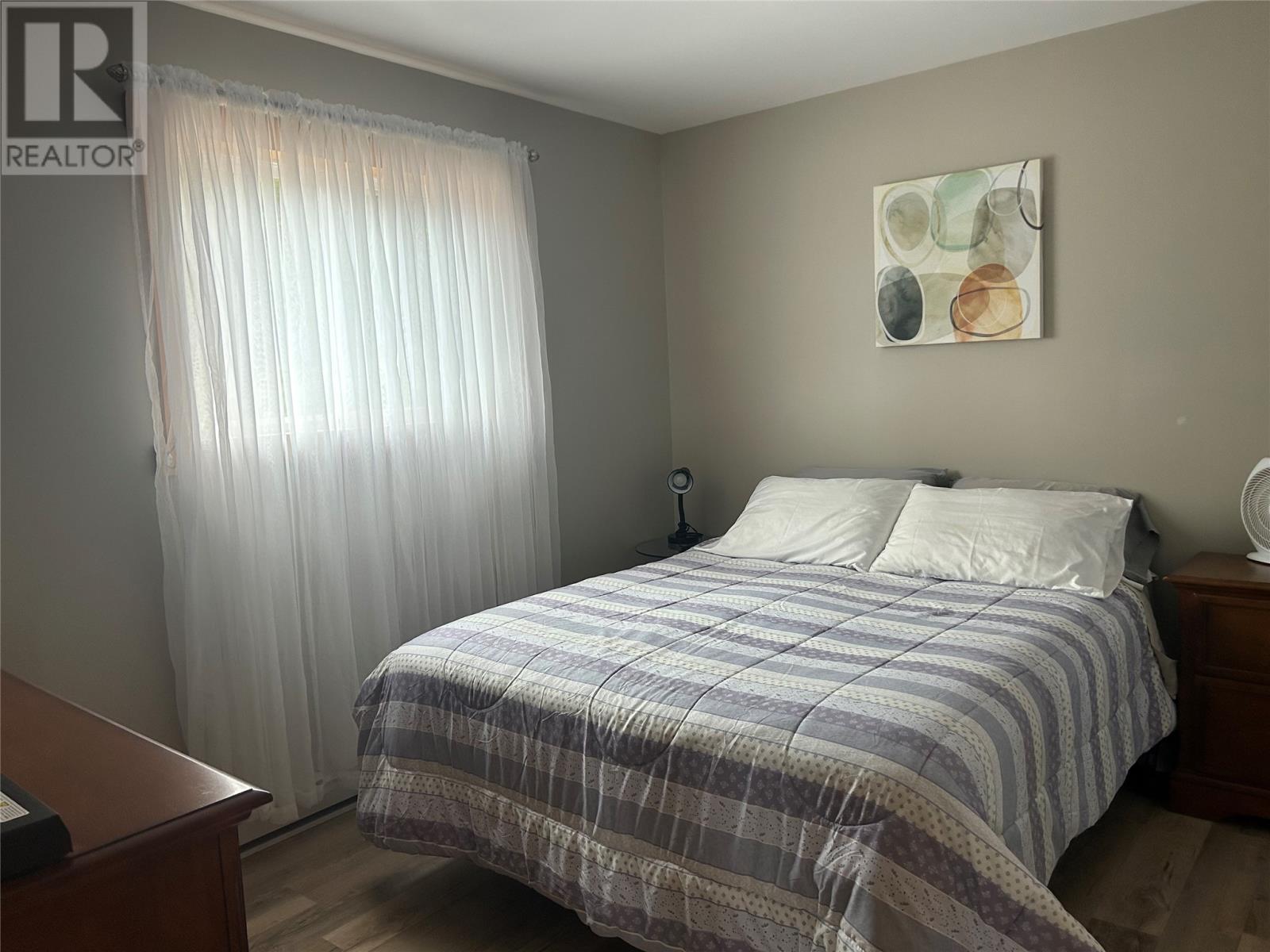 10 LONG SHORE Road - 31