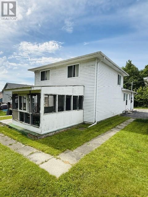 38 Ottawa Ave - 6