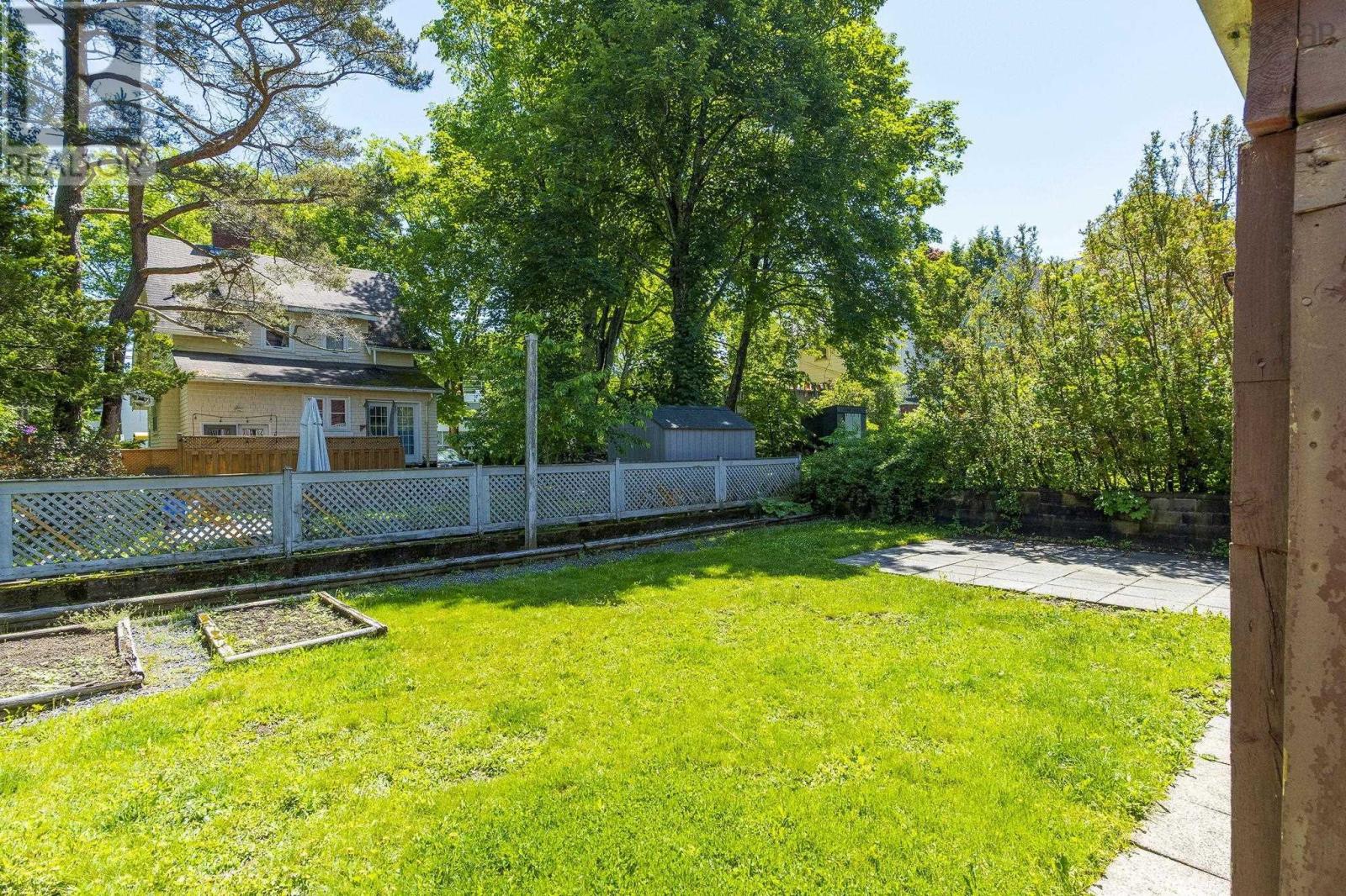 1031 Marlborough Avenue - 49
