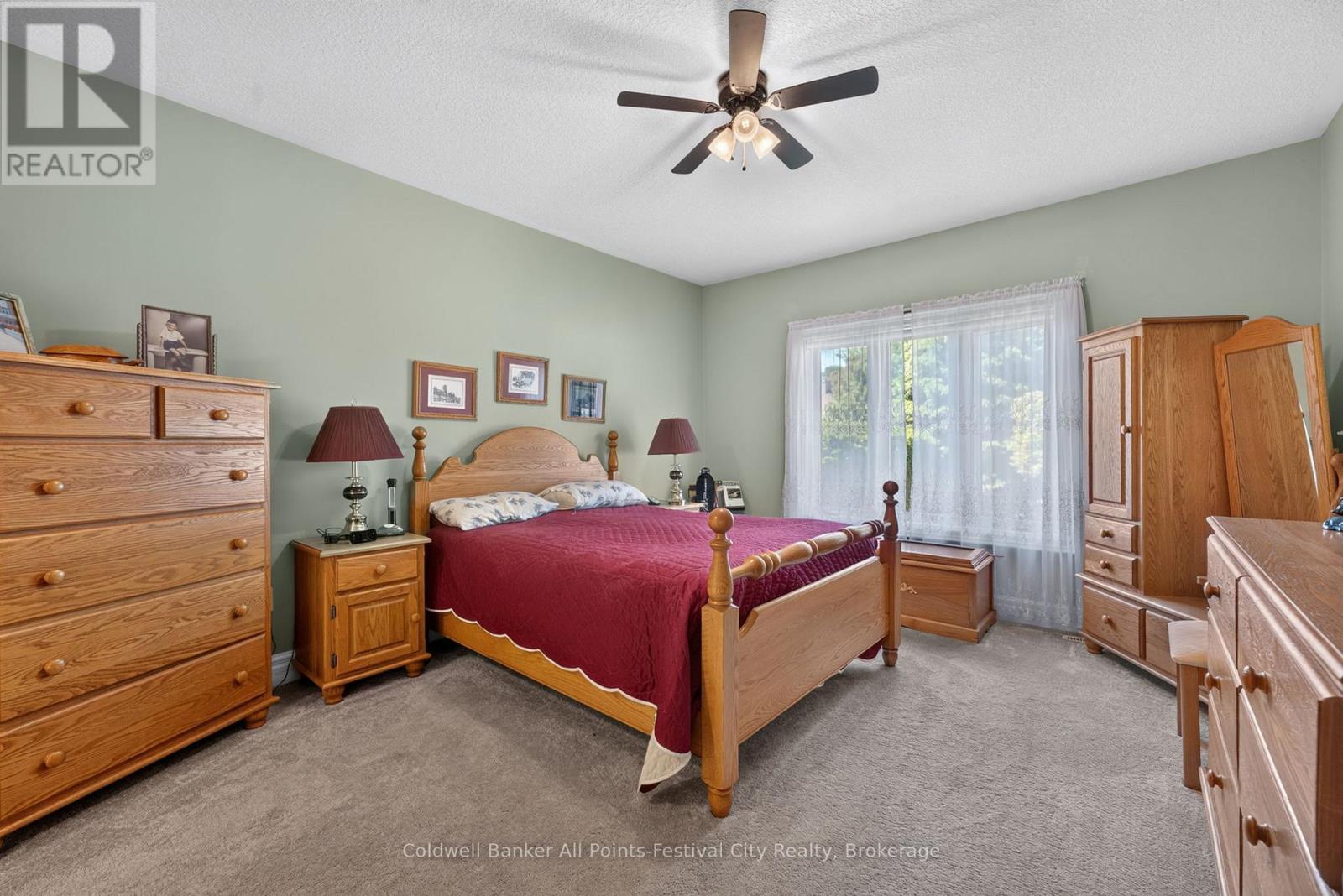136 BETHUNE CRESCENT - 17