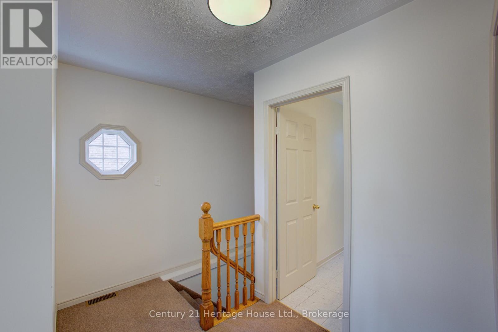 144 KINCARDINE STREET N - 18