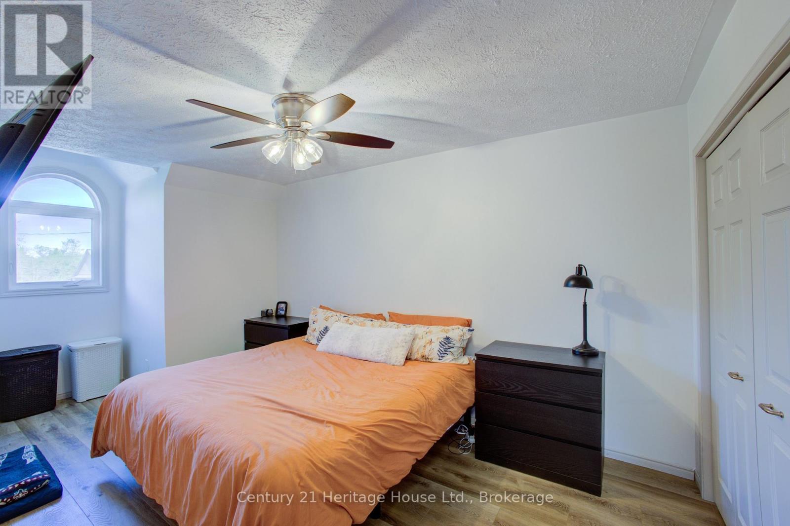144 KINCARDINE STREET N - 20