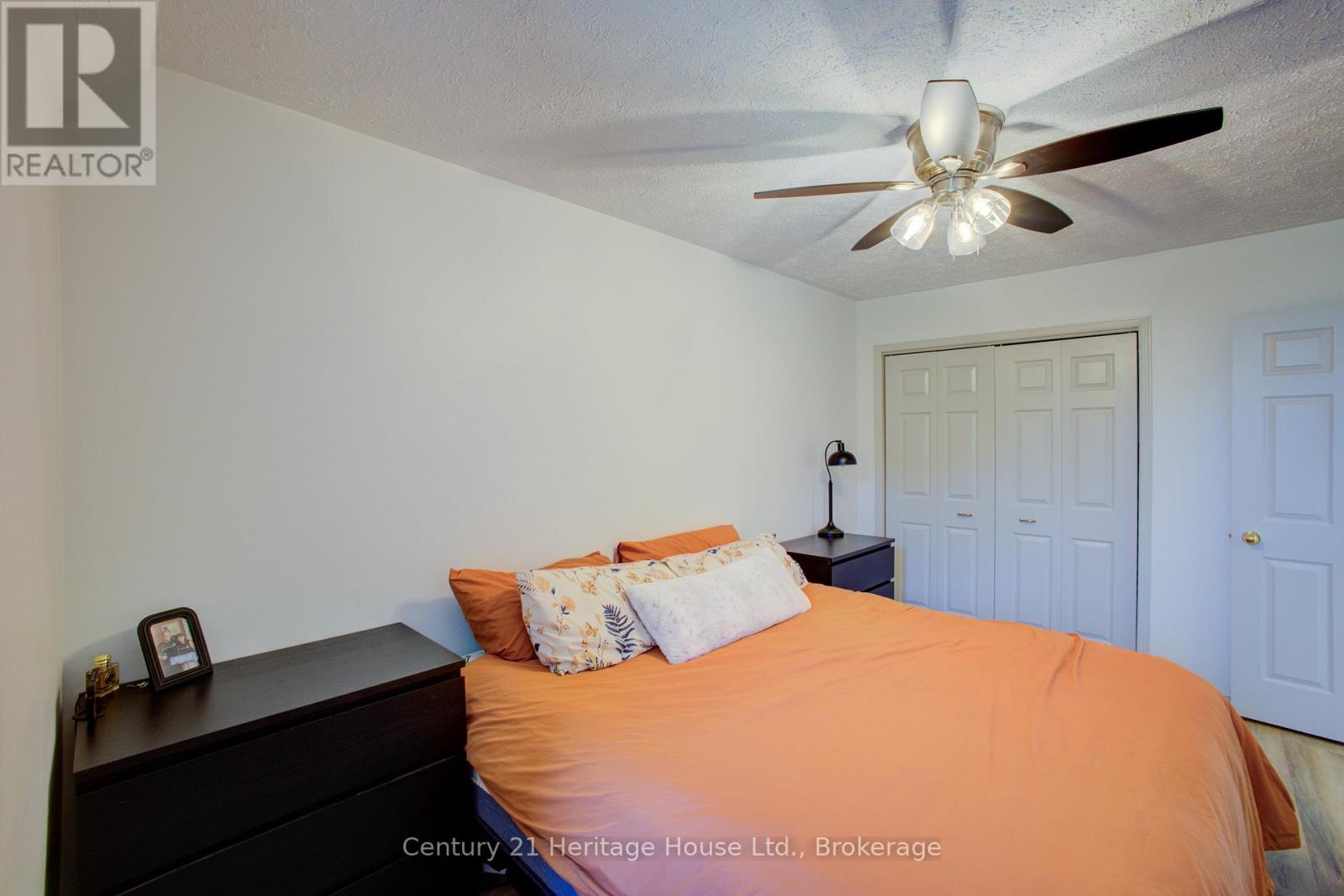 144 KINCARDINE STREET N - 21